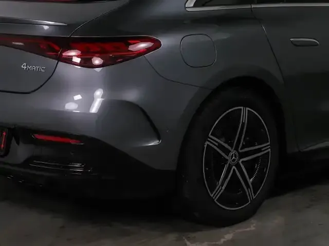 Mercedes-Benz EQE 350