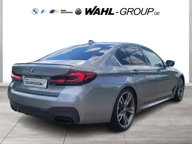 BMW 550