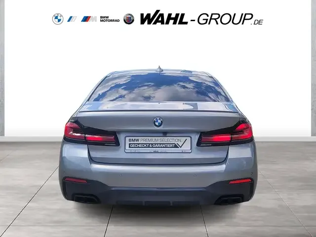 BMW 550