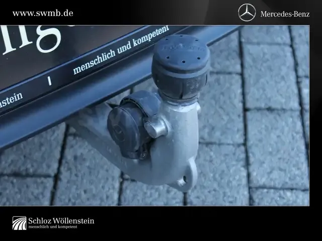 Mercedes-Benz EQA 300