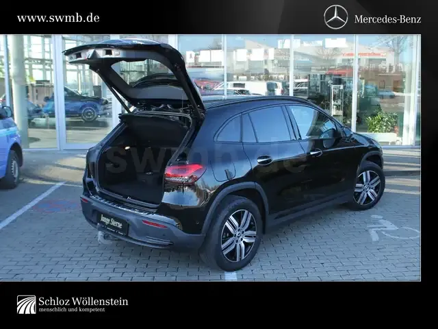 Mercedes-Benz EQA 300