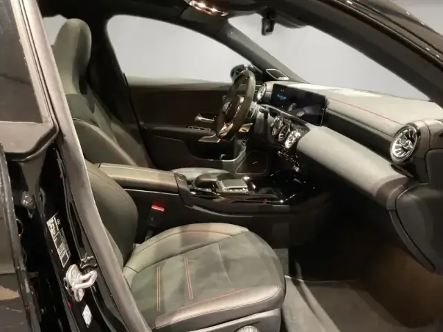 Mercedes-Benz CLA 45 AMG