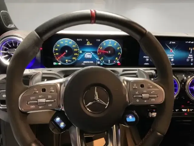 Mercedes-Benz CLA 45 AMG