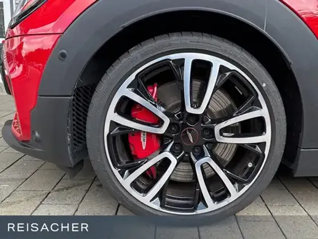 MINI John Cooper Works Clubman