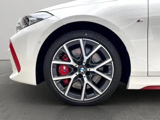 BMW 128