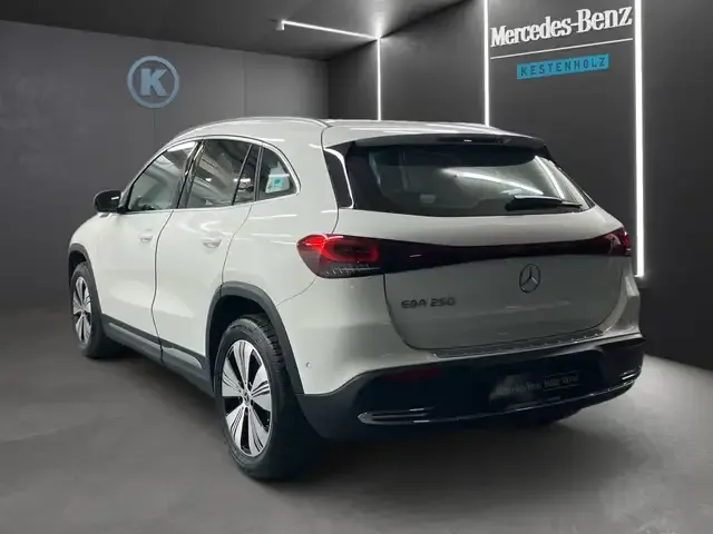 Mercedes-Benz EQA 250