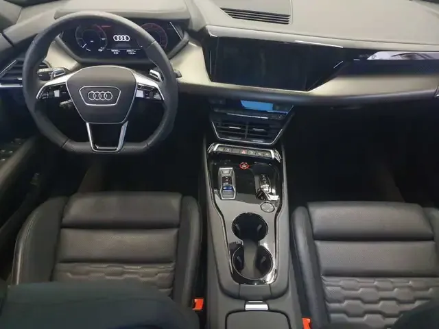Audi e-tron GT