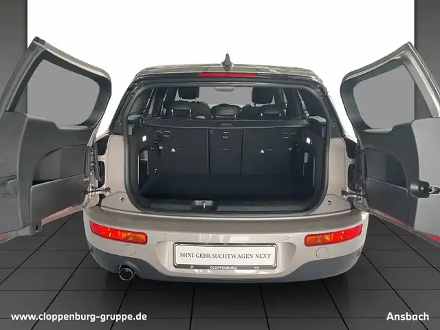 MINI Cooper Clubman