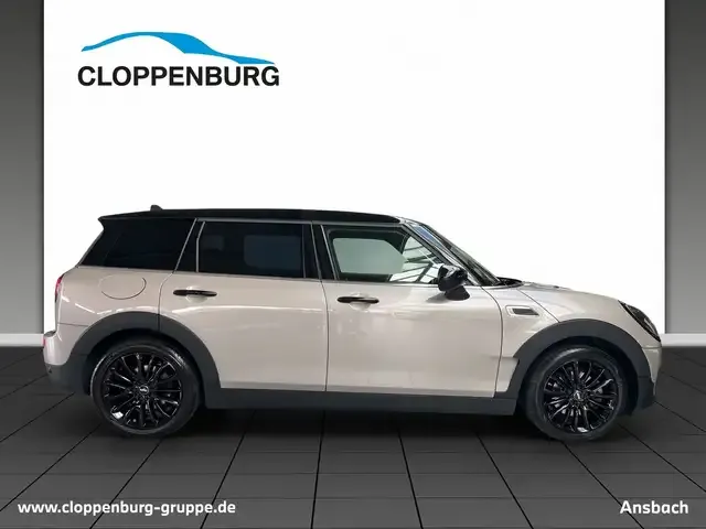 MINI Cooper Clubman