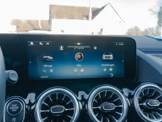 Mercedes-Benz GLA 220