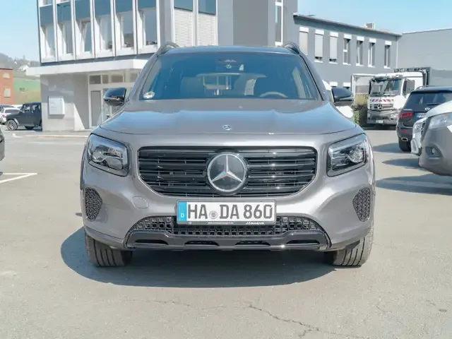 Mercedes-Benz GLB 200