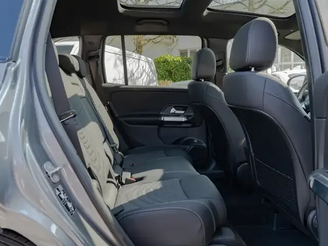 Mercedes-Benz GLB 200