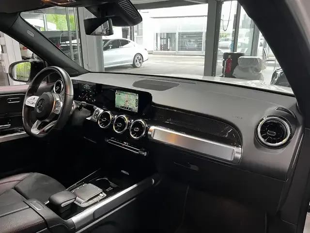 Mercedes-Benz GLB 250