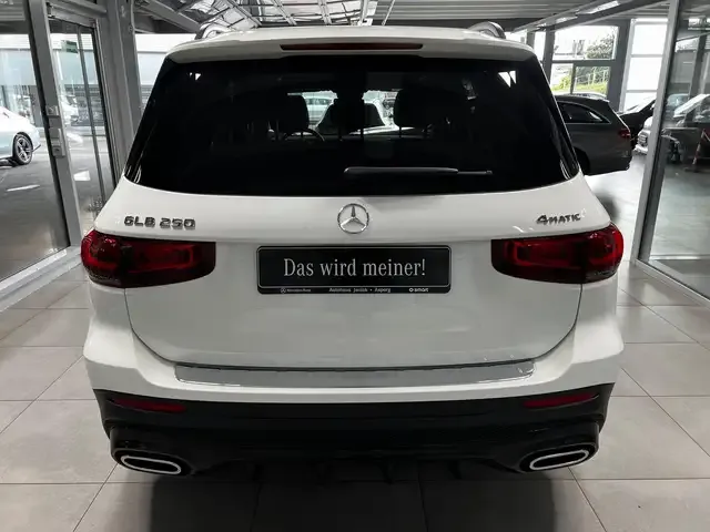 Mercedes-Benz GLB 250
