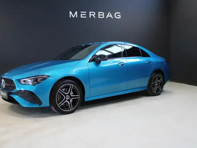 Mercedes-Benz CLA 250