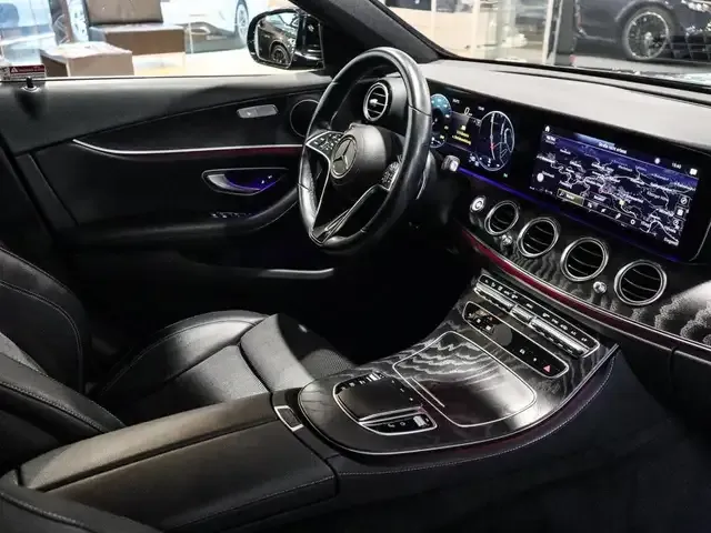 Mercedes-Benz E 220