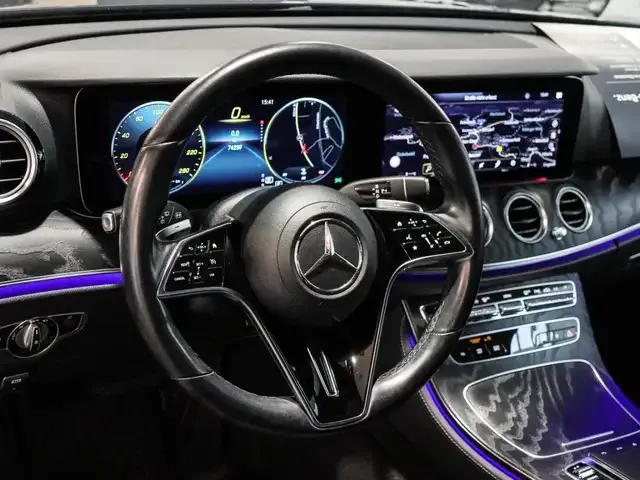 Mercedes-Benz E 220