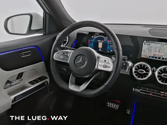 Mercedes-Benz GLB 180