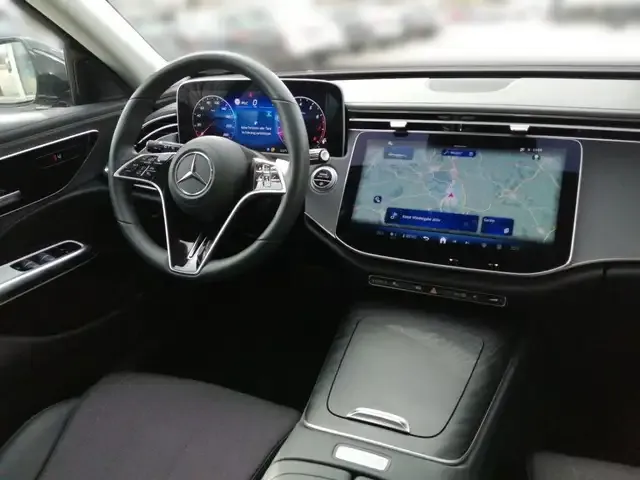 Mercedes-Benz E 200