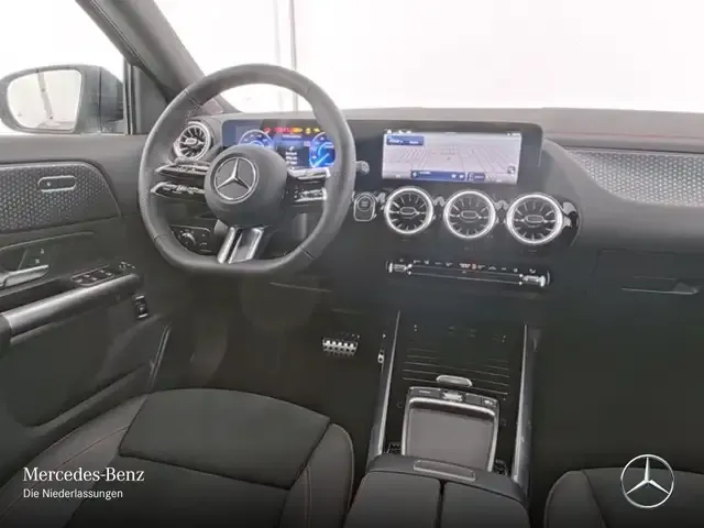 Mercedes-Benz EQA 300
