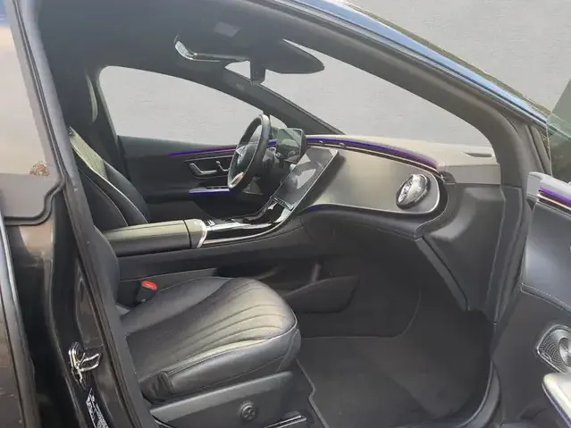 Mercedes-Benz EQE 350