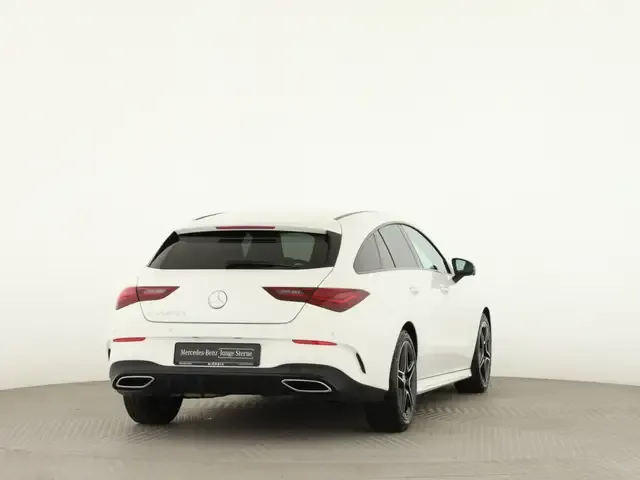 Mercedes-Benz CLA 200