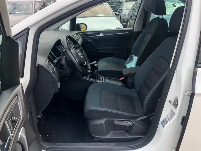 Volkswagen Golf Sportsvan