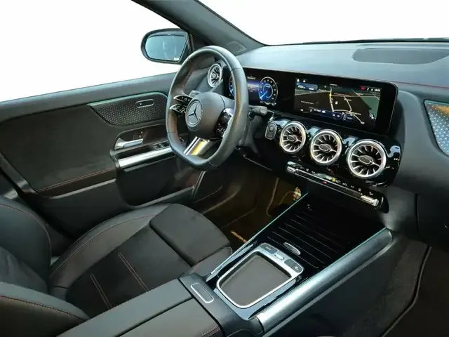 Mercedes-Benz EQA 300