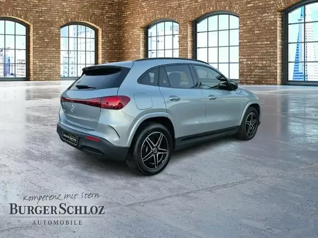 Mercedes-Benz EQA 300
