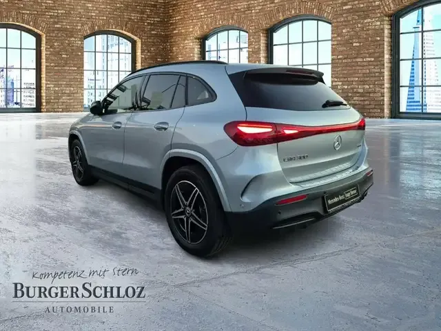 Mercedes-Benz EQA 300