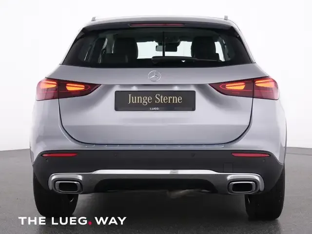 Mercedes-Benz GLA 200