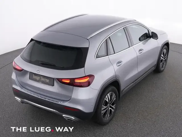 Mercedes-Benz GLA 200
