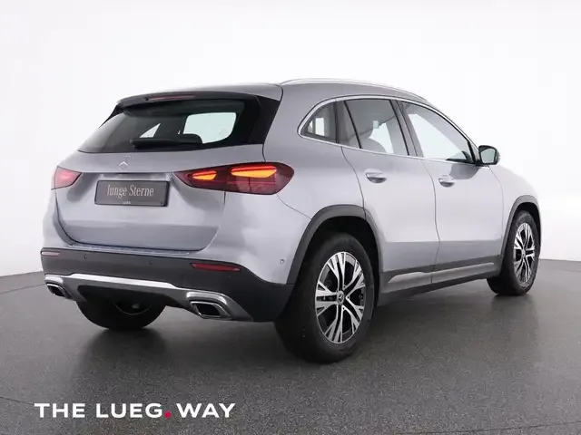 Mercedes-Benz GLA 200