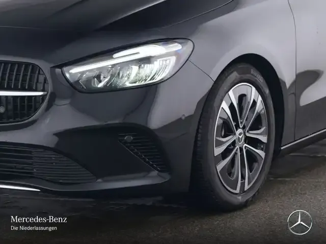Mercedes-Benz B 220