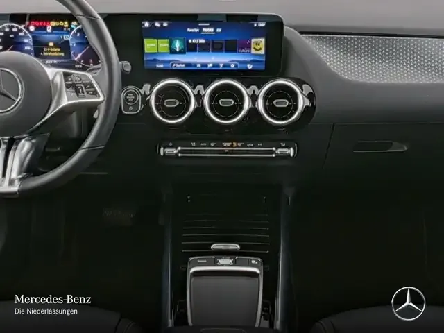 Mercedes-Benz B 220