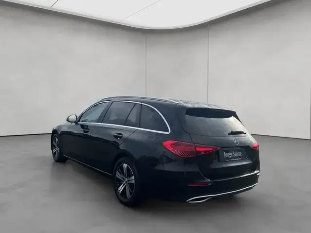 Mercedes-Benz C 220