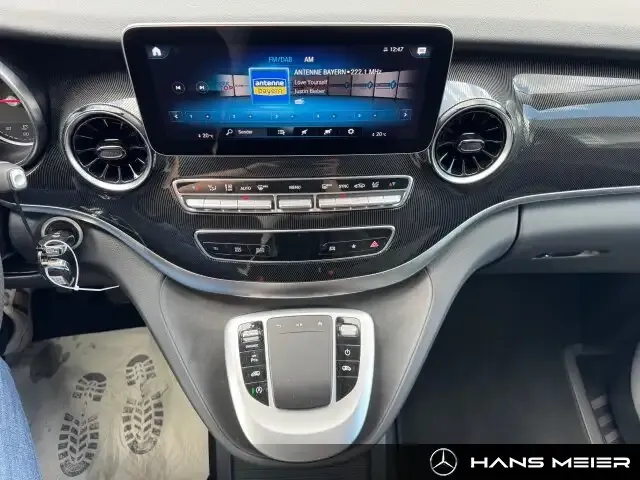 Mercedes-Benz V 250