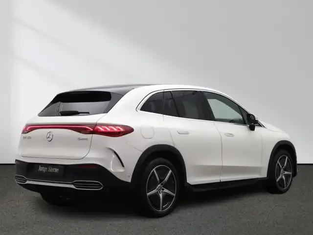 Mercedes-Benz EQE 350