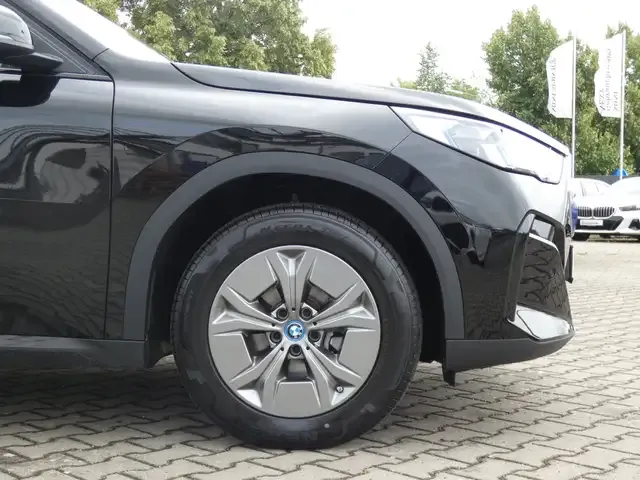BMW iX2