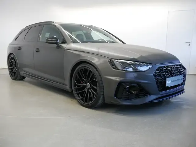 Audi RS4