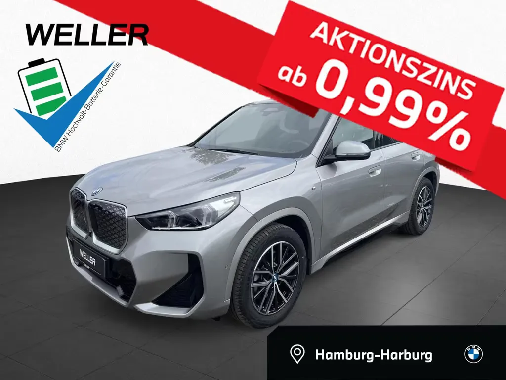 BMW iX1