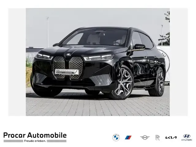 BMW iX