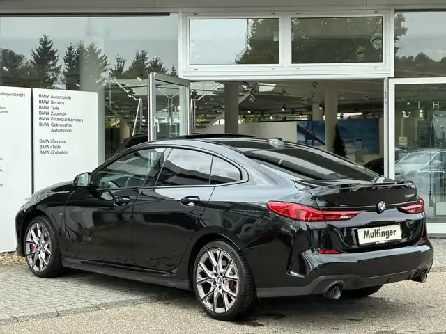 BMW 220