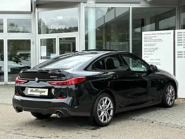 BMW 220