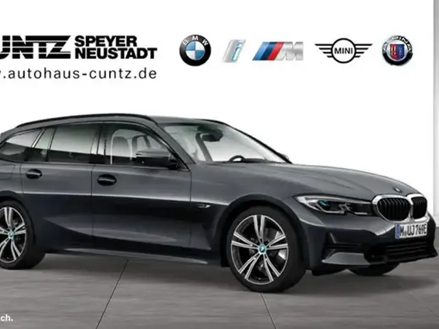 BMW 330