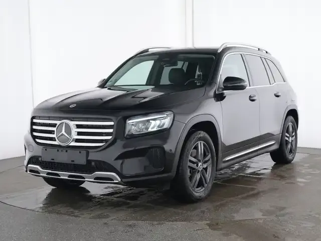 Mercedes-Benz GLB 220