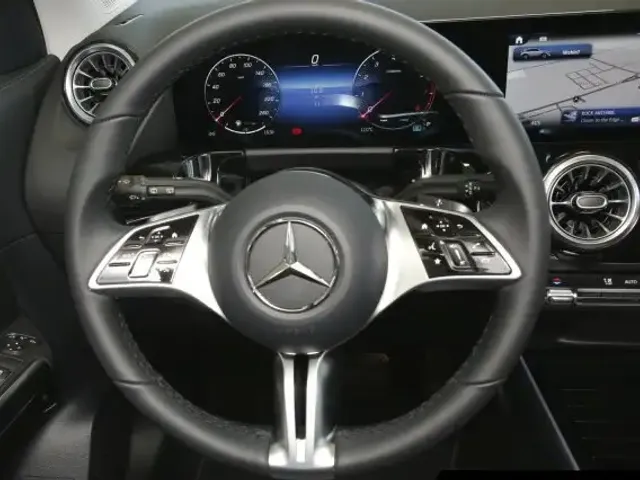 Mercedes-Benz GLA 200