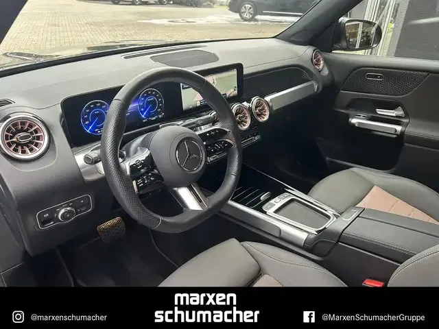 Mercedes-Benz EQB 350