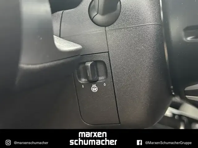 Mercedes-Benz EQB 350