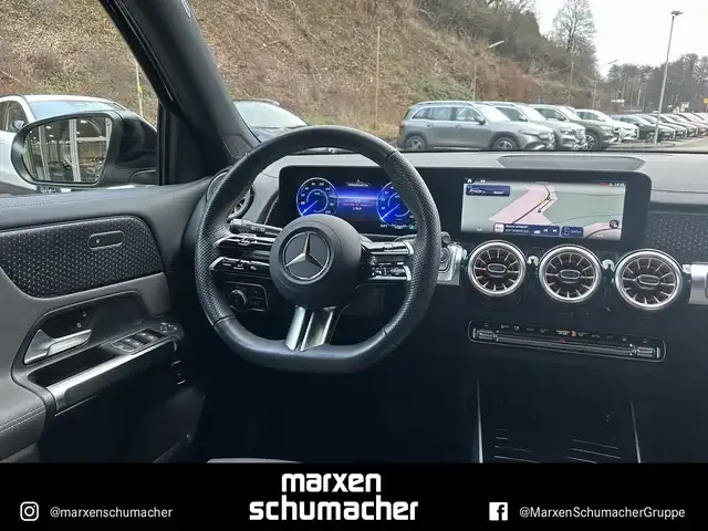 Mercedes-Benz EQB 350